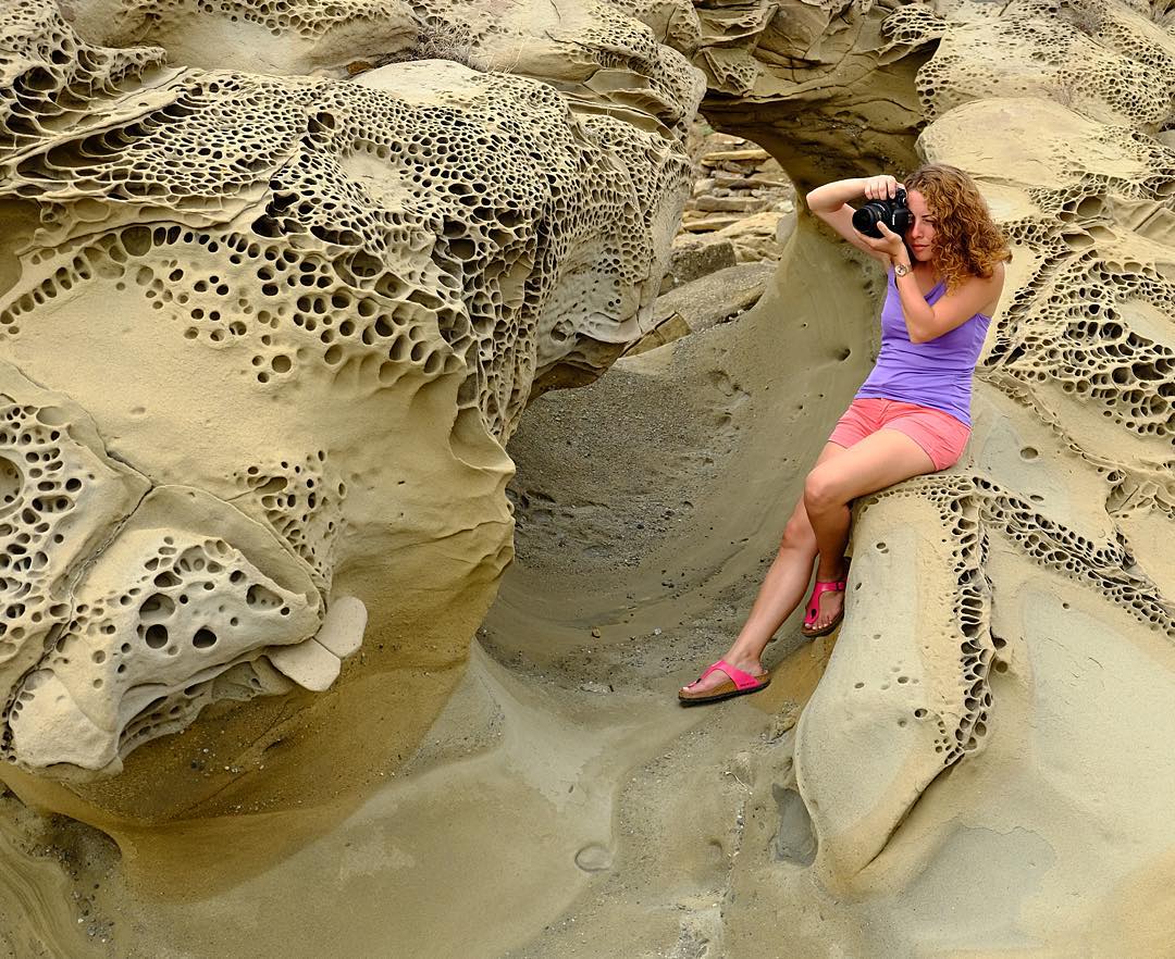 Büyük Kemikli Koyu kaya formasyonları